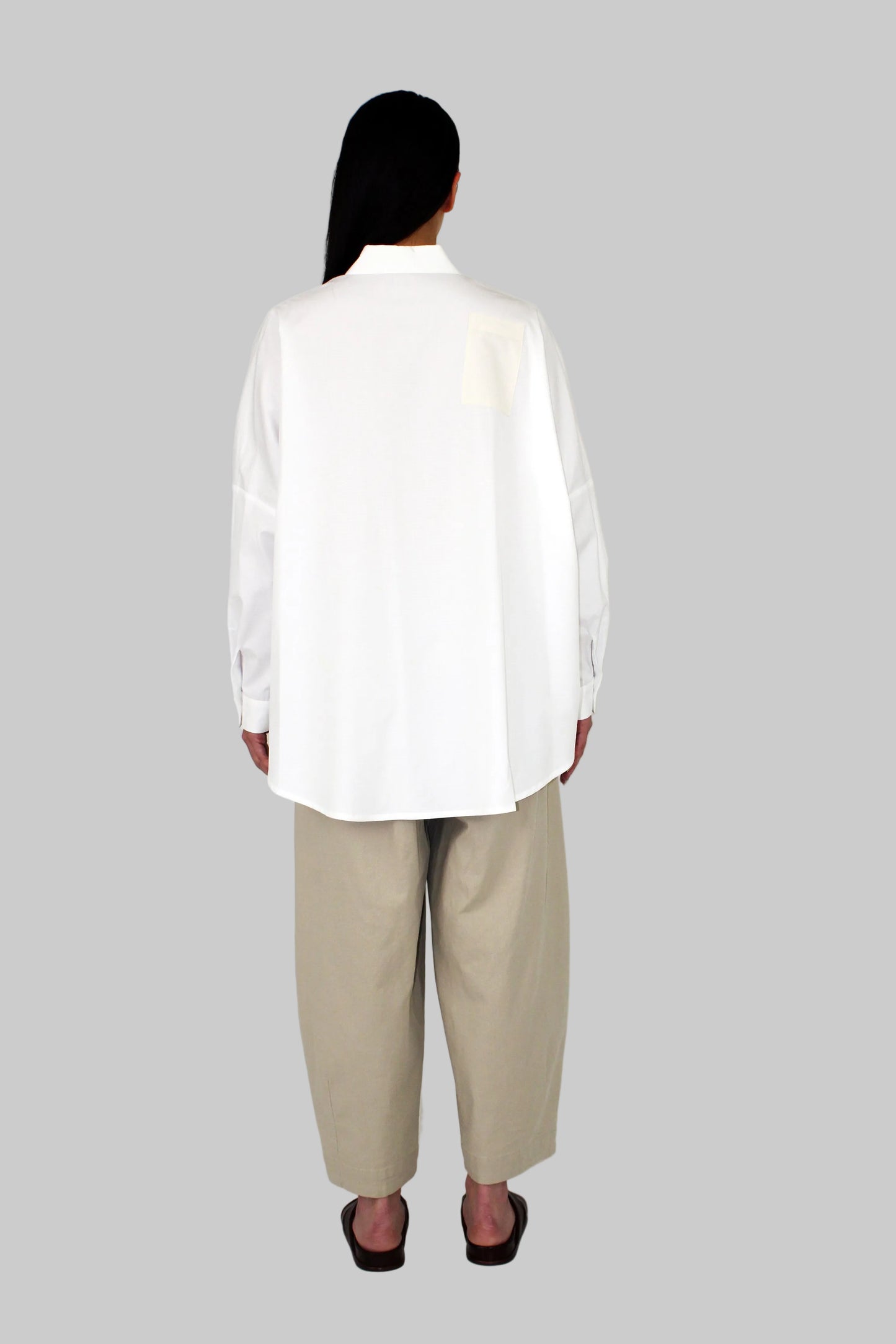 OVERSIZE SHIRT W/ PATCH