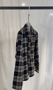 Checked short shirt
