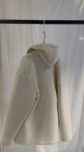 Short hooded coat