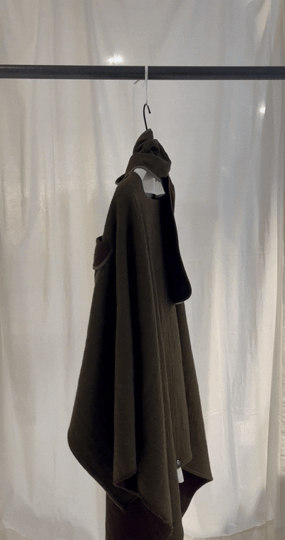 Cape pancho top with skarf