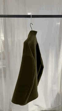 Round shoulder jacket