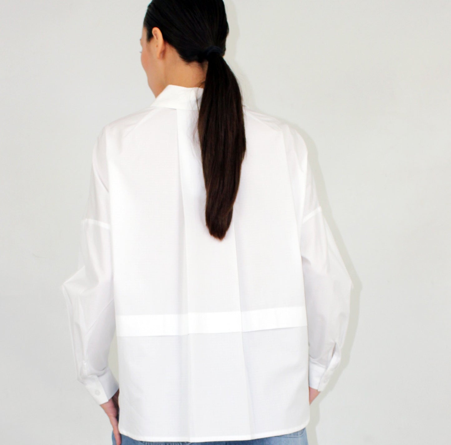 PLEATED BACK LONG SLEEVES SHIRT