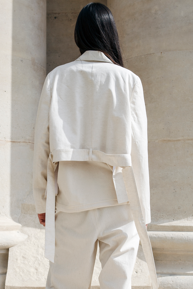 Tailored jacket, Half open back