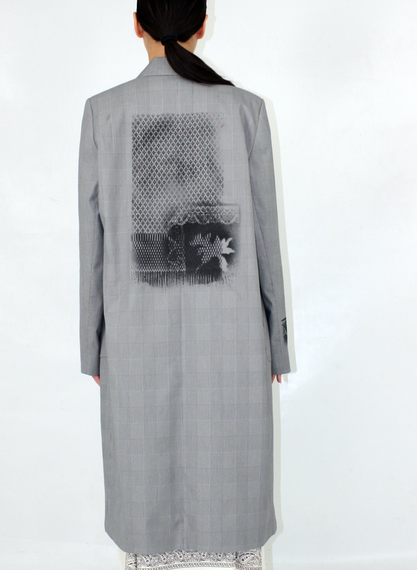 LONG CHECK COAT PAINT DETAIL