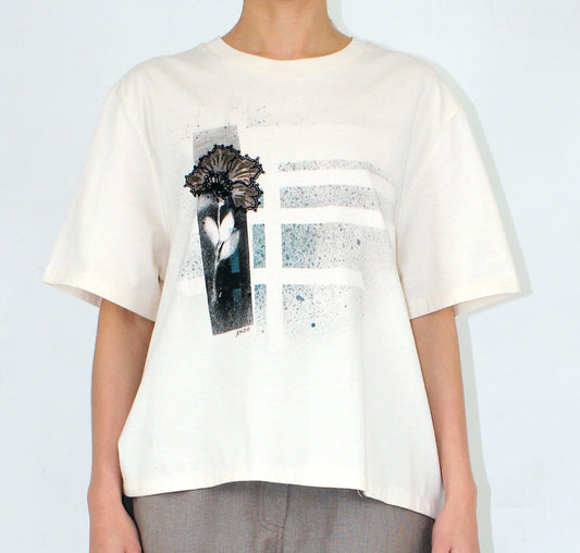 UPCYCLED TSHIRT / LACE AND PAINTED OVERPRINT